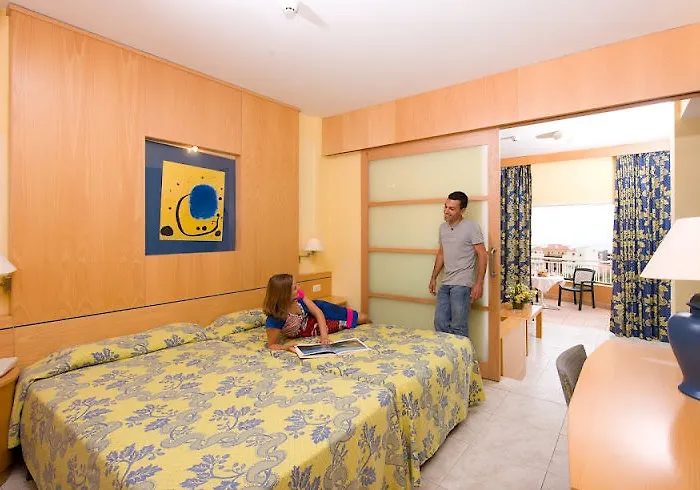 Готель Playa Real 4*