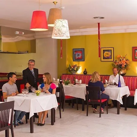 Playa Real Szálloda 4*